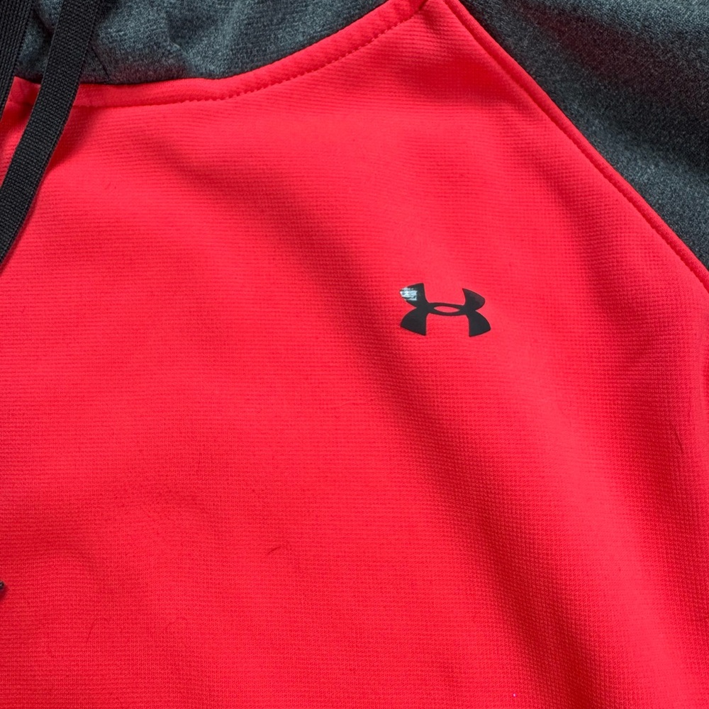 Under Armour Red Gray Pullover Hoodie Athletic Sweatshirt Size M - Picture 2 of 4